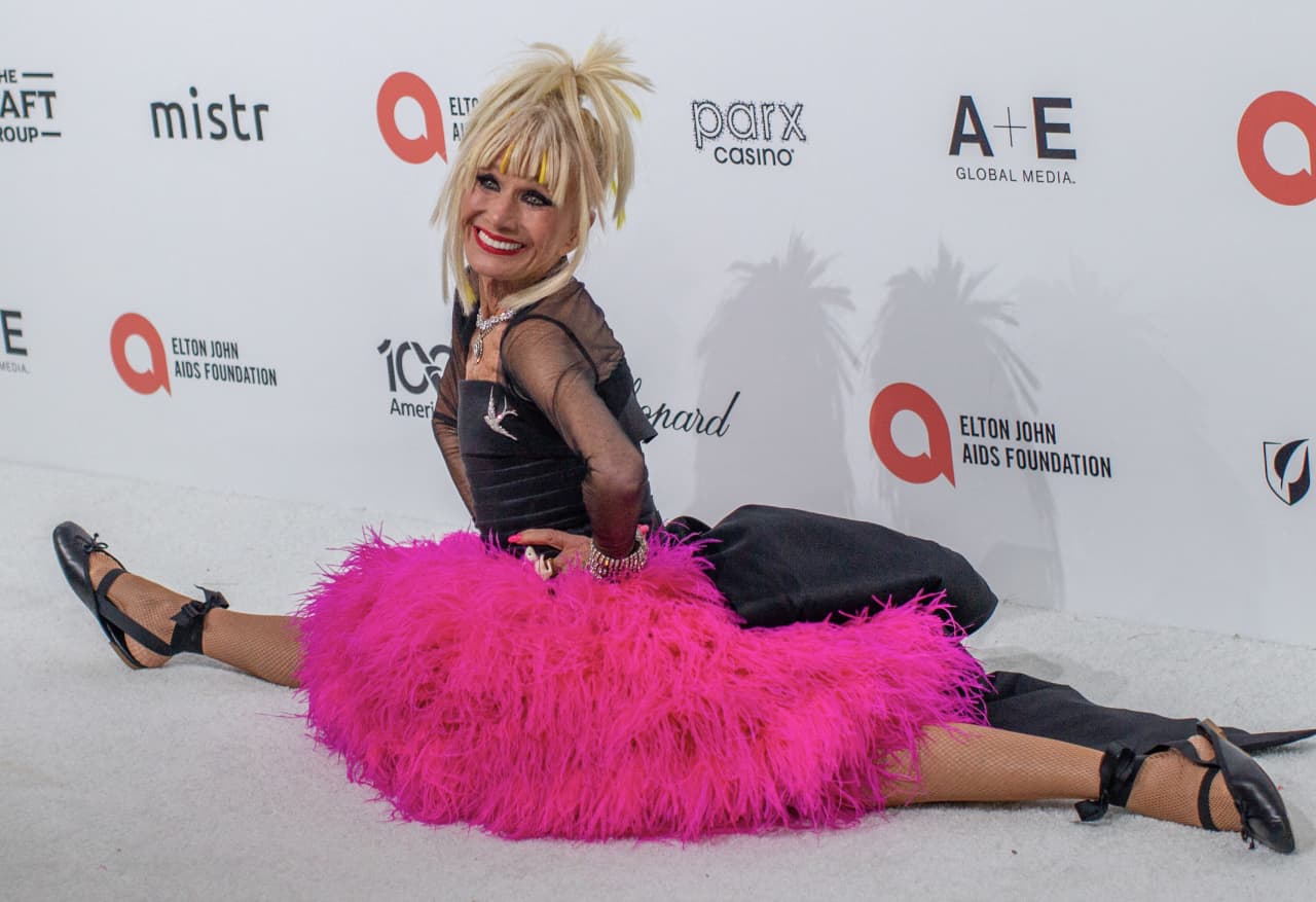 Designer Betsey Johnson takes $7 million SoCal home off the market — San Francisco Business news