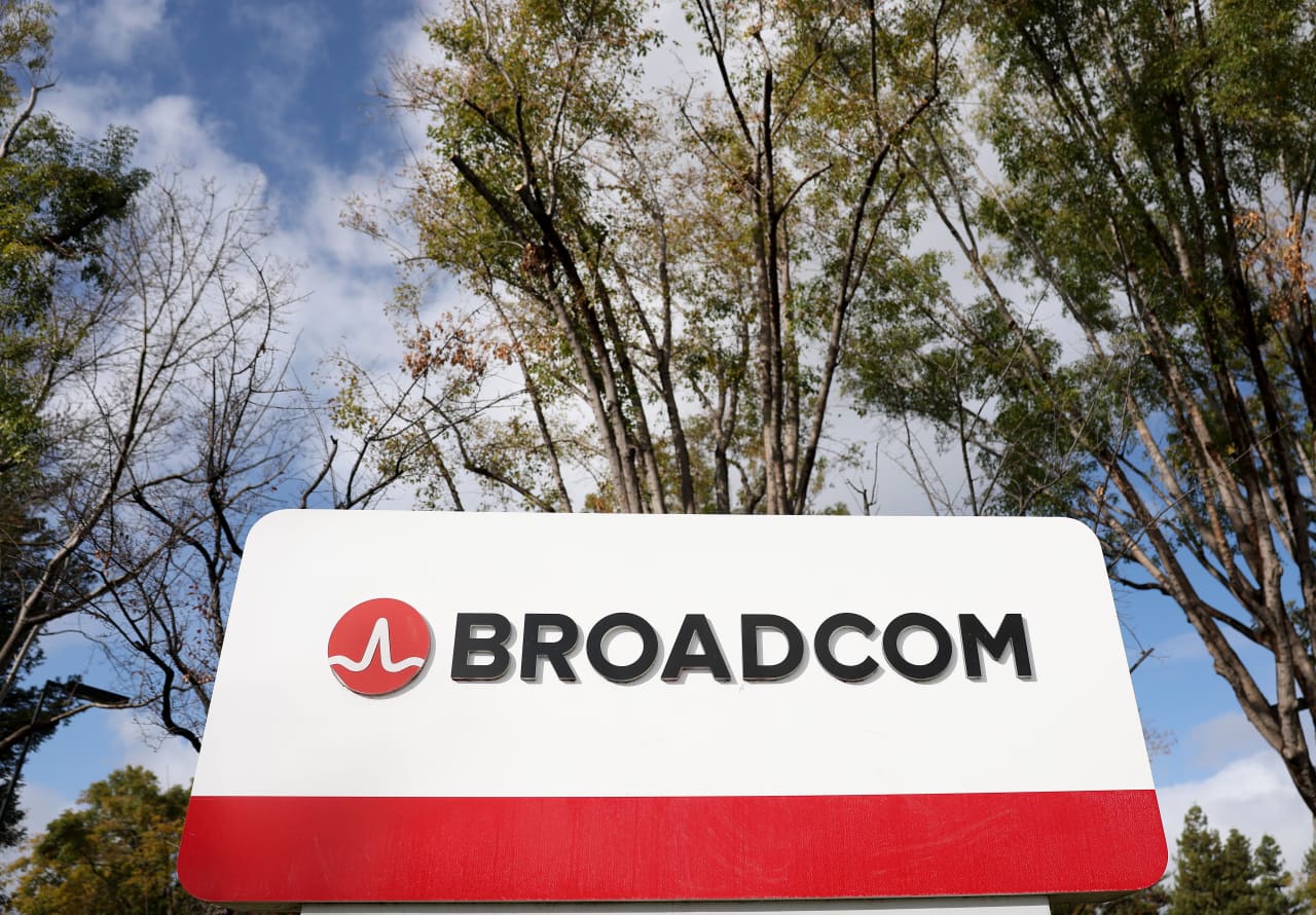 How Broadcom’s stock can surge and overcome ‘the biggest dislocation in the market’ — San Francisco Business news