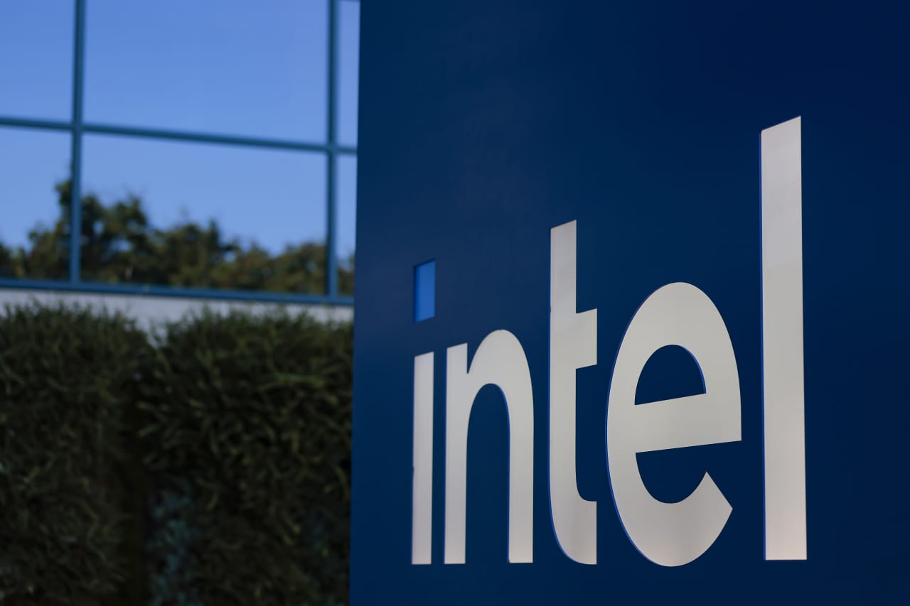 Why a former Intel skeptic is giving up his negative call on the stock after four years — MarketWatch, San Francisco Business news