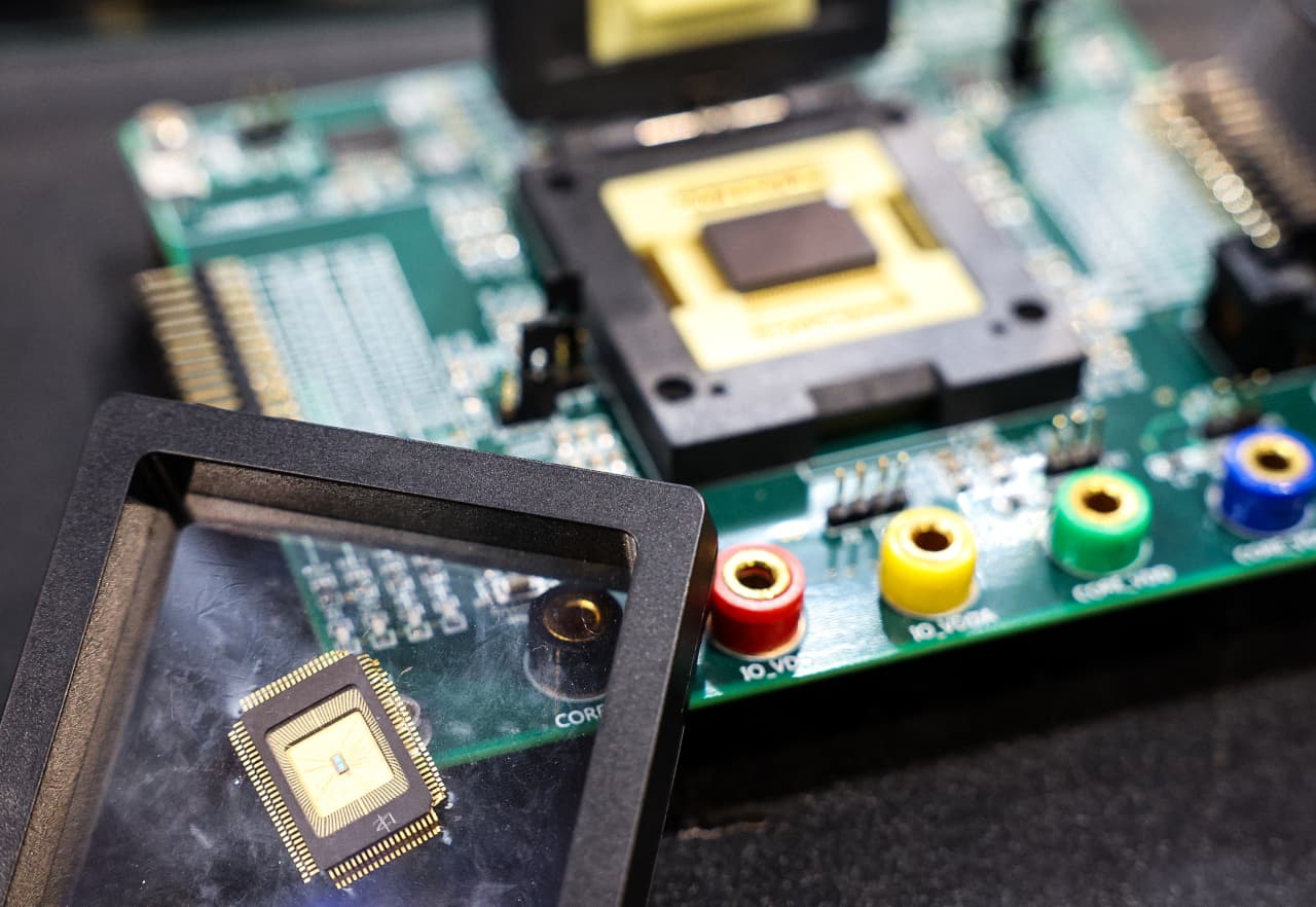 Support for semiconductor stocks could be as much as 15% lower than current levels, says Morgan Stanley — MarketWatch, San Francisco Business news