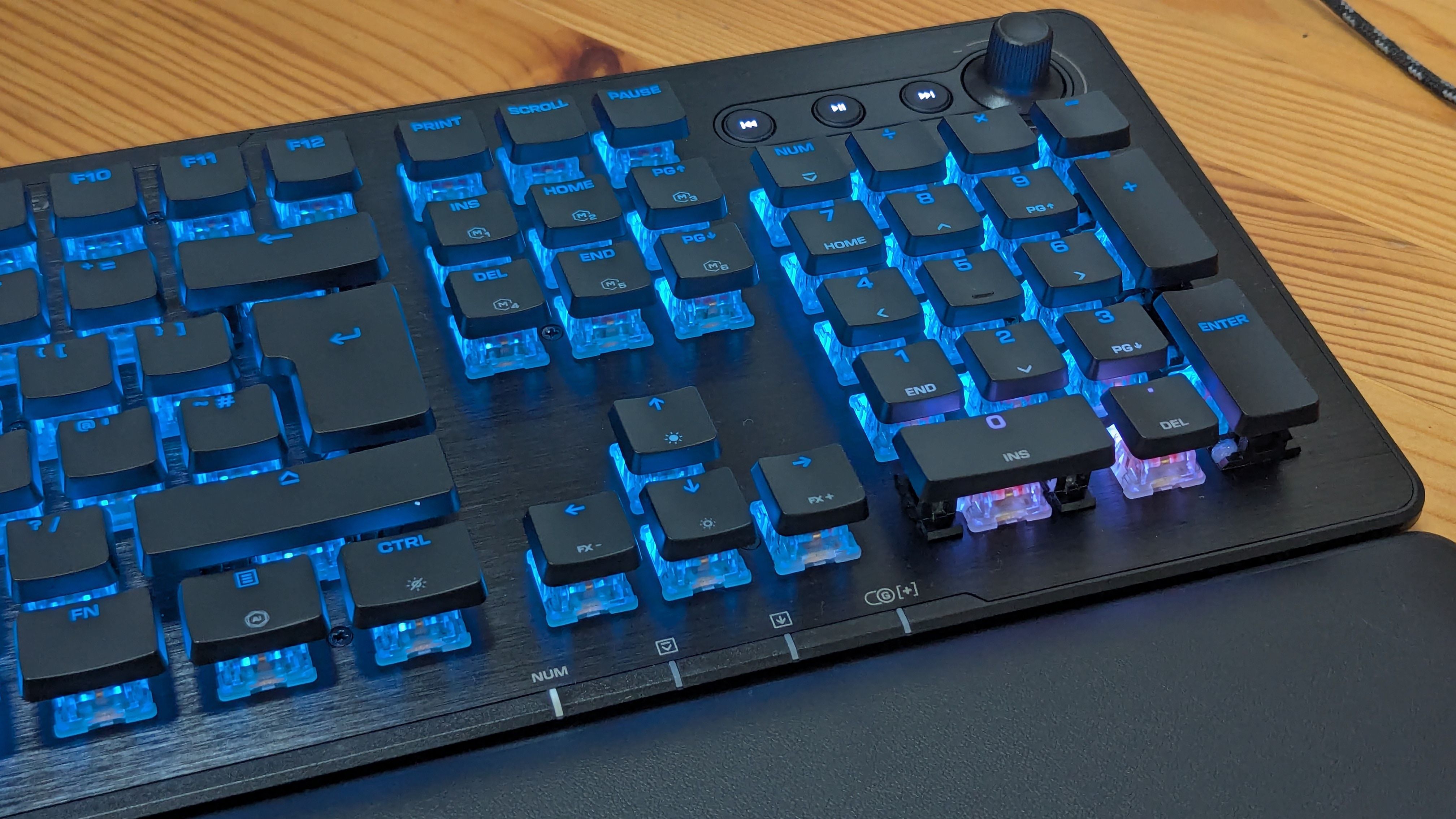 Turtle Beach Vulcan II XP Review: Clicky Compromise — Wired, San Francisco Technology news